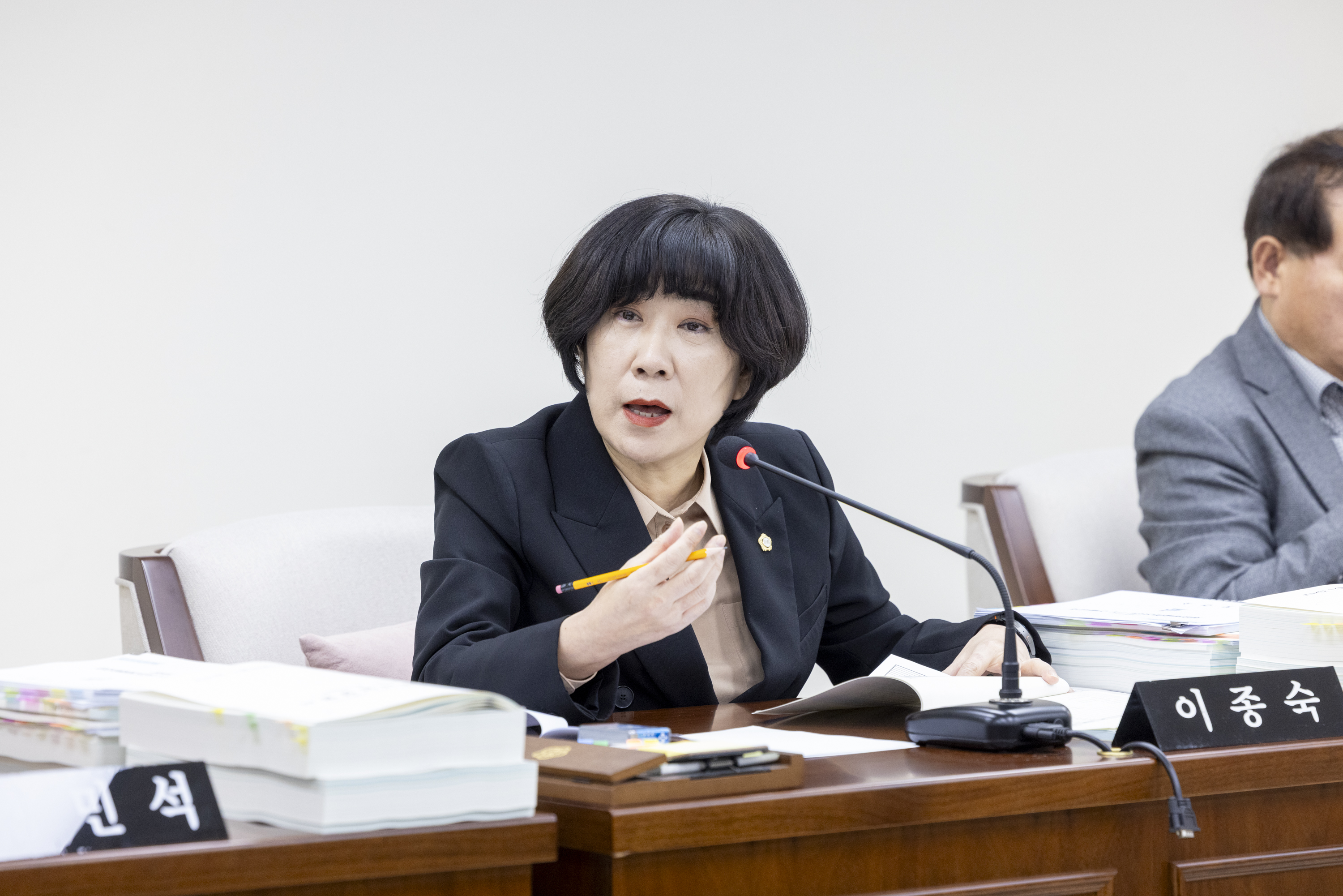 '미래복지위원회 제3차회의(제316회 제2차정례회)' 게시글의 사진(6) '20251201 미래복지위원회 제3차회의(제316회 제2차정례회) (69).jpg'