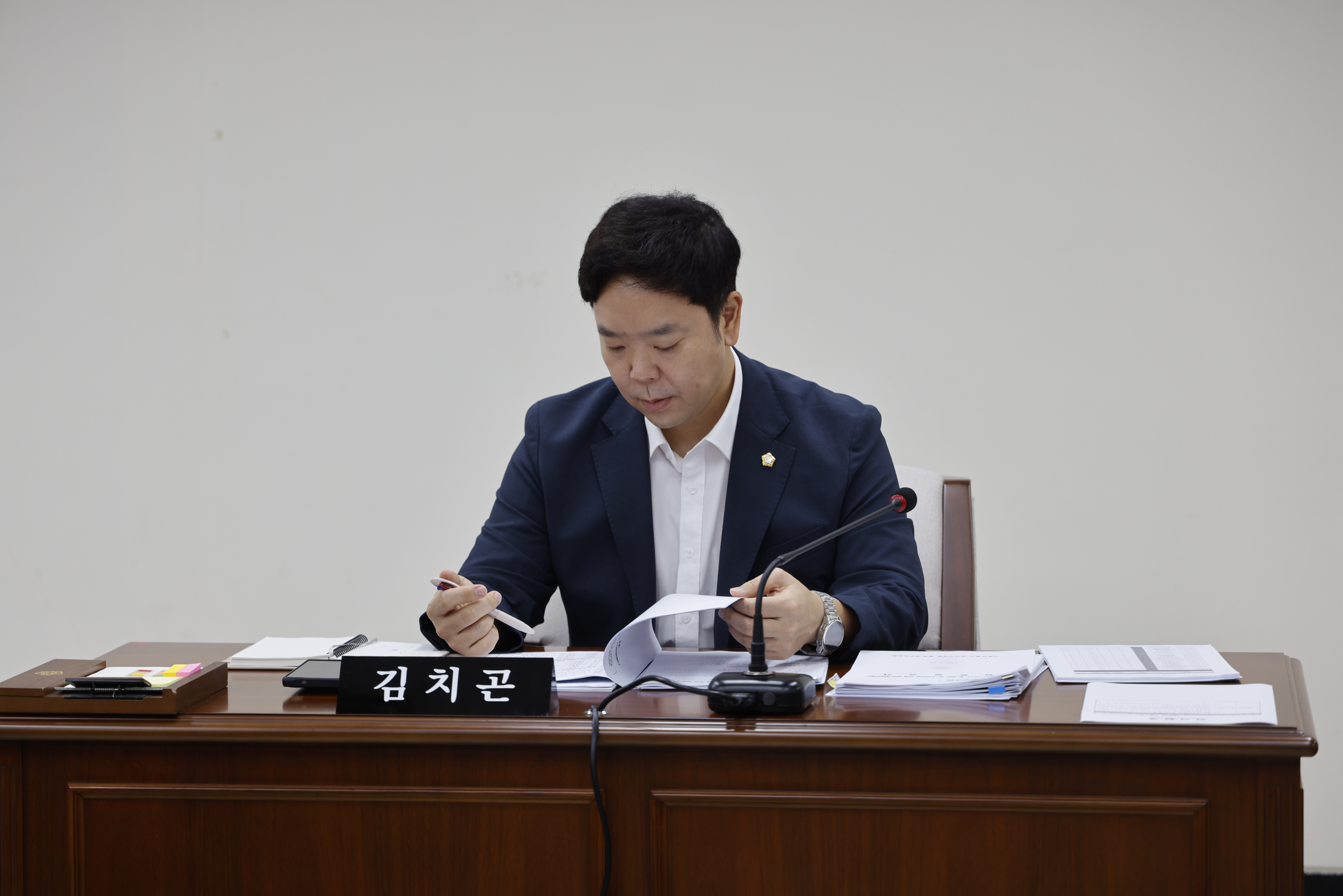 '행정재무위원회 제4차회의(제322회 임시회)' 게시글의 사진(8) '08김치곤의원3.JPG'
