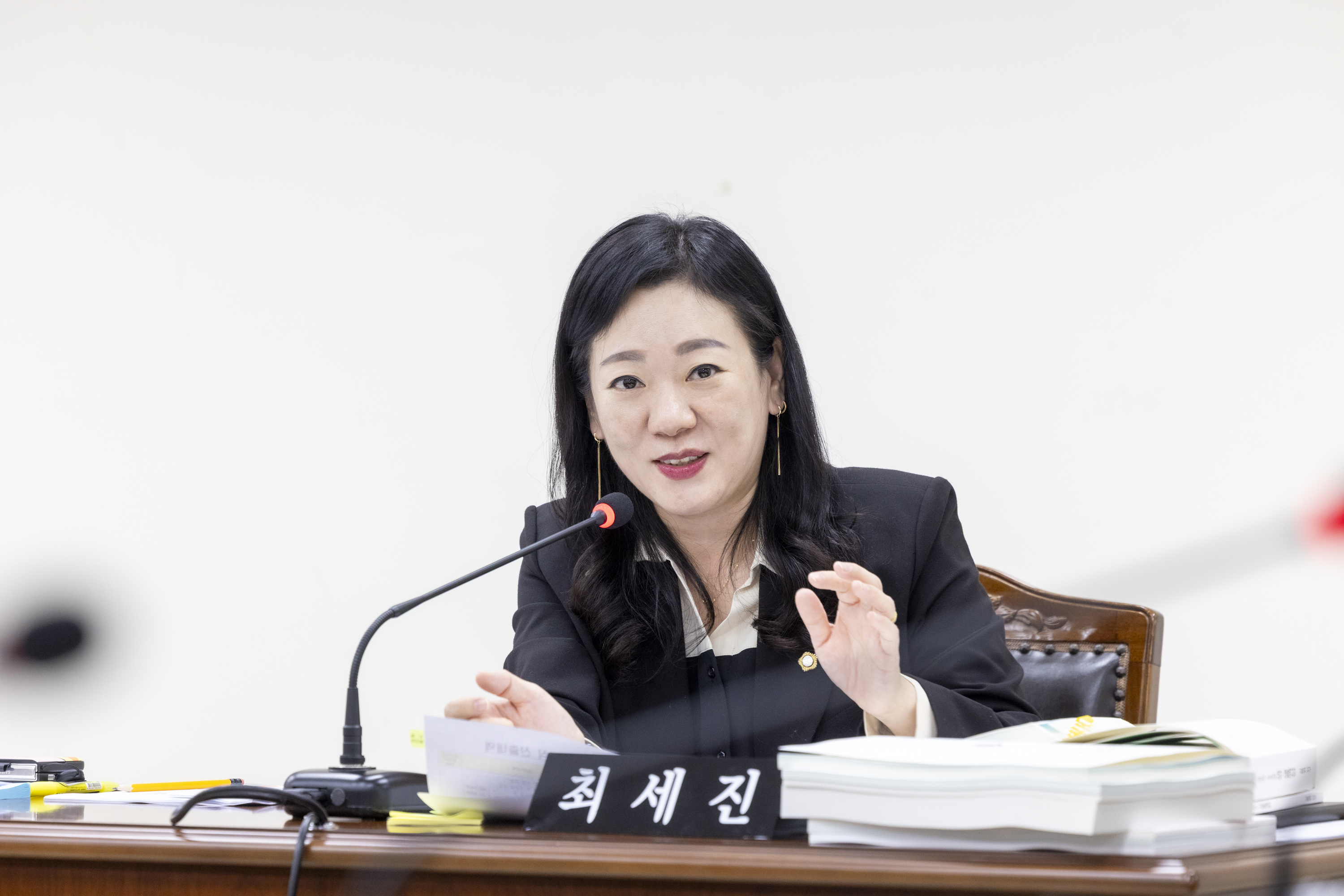 '행정재무위원회 제2차회의(제316회 제2차정례회)' 게시글의 사진(8) '20251128 행정재무위원회 제2차회의 (35).jpg'