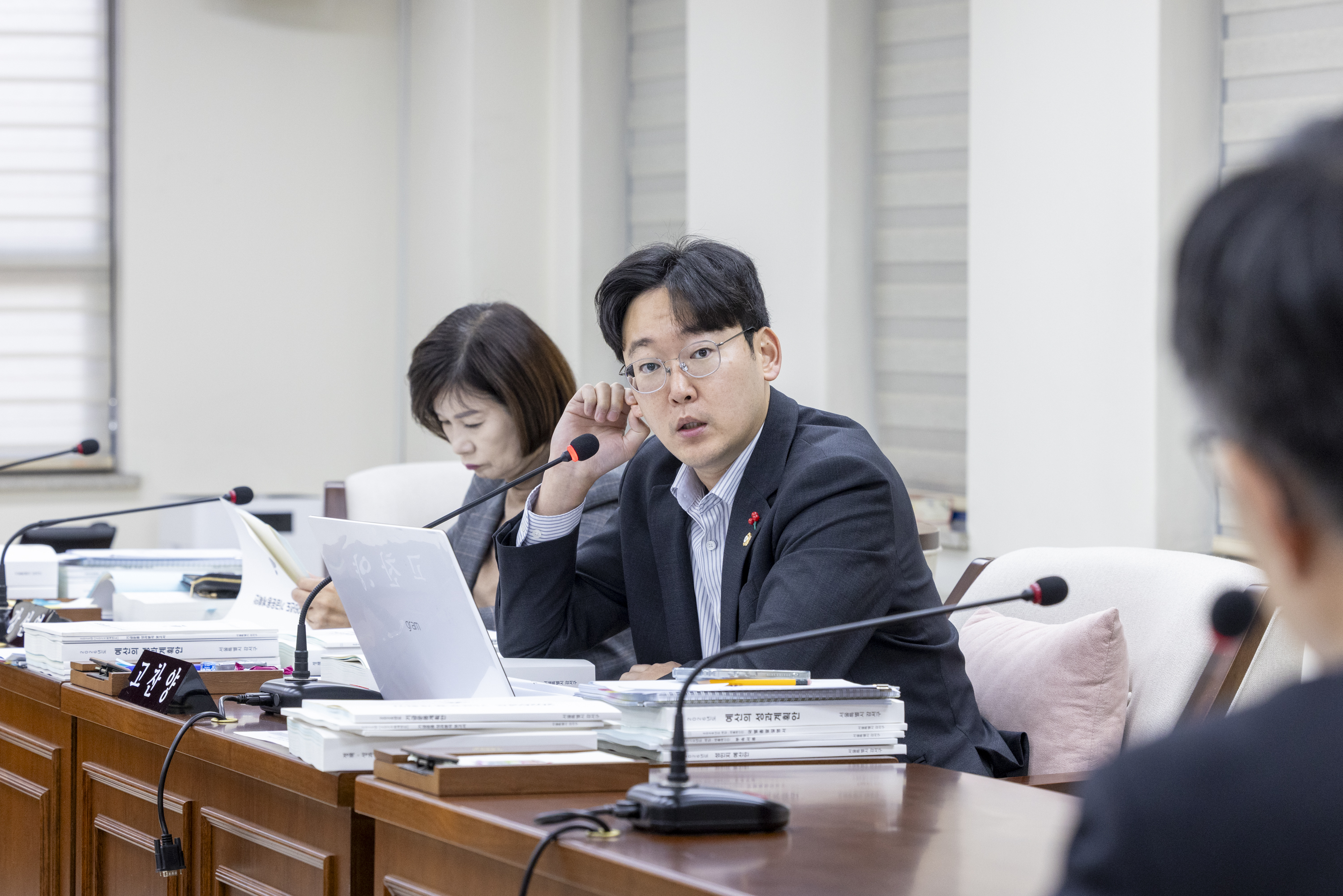 '미래복지위원회 제3차회의(제316회 제2차정례회)' 게시글의 사진(7) '20251201 미래복지위원회 제3차회의(제316회 제2차정례회) (76).jpg'