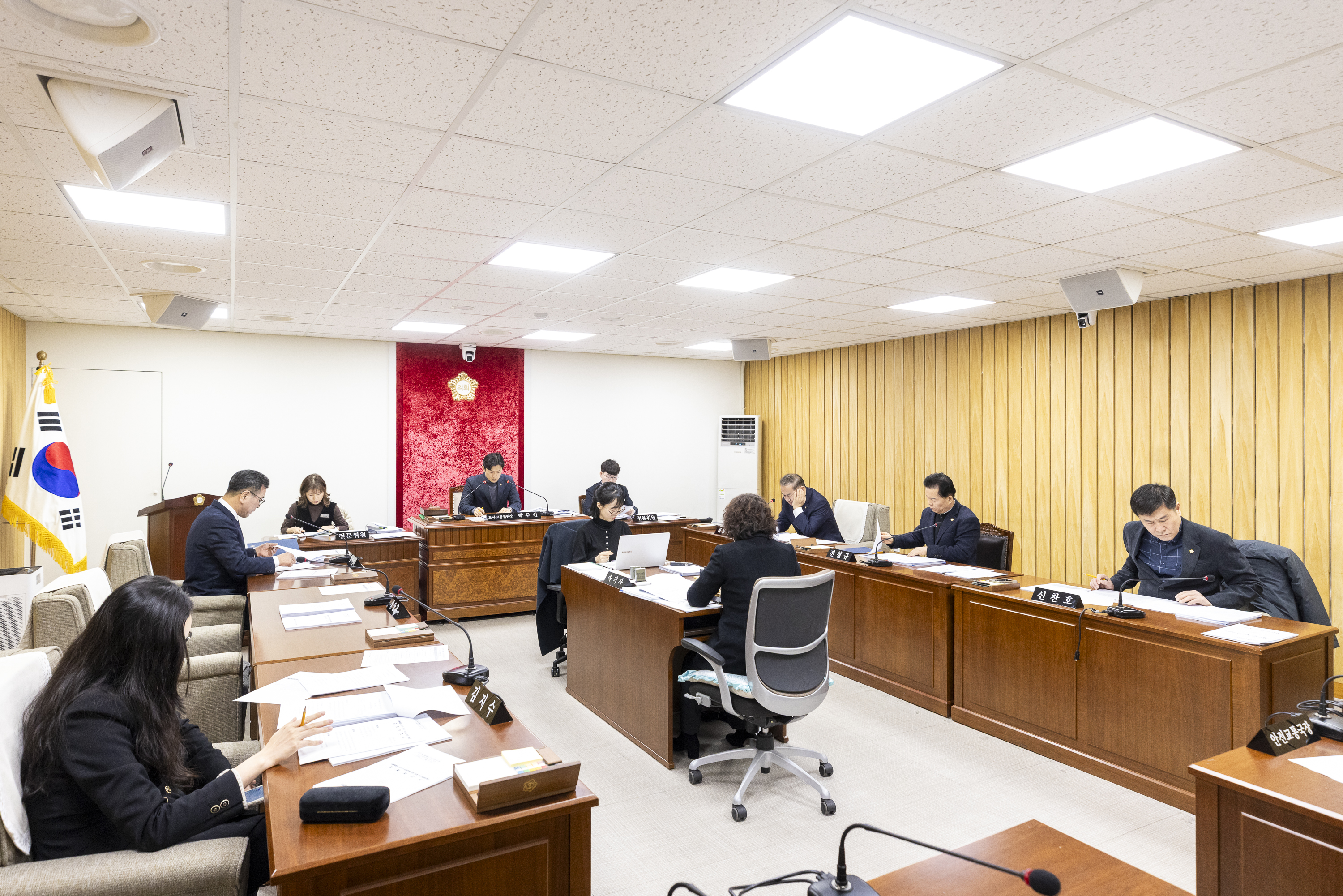 '도시교통위원회 제5차회의(제317회 임시회)' 게시글의 사진(1) '20260202 도시교통위원회 제5차회의 (32).jpg'