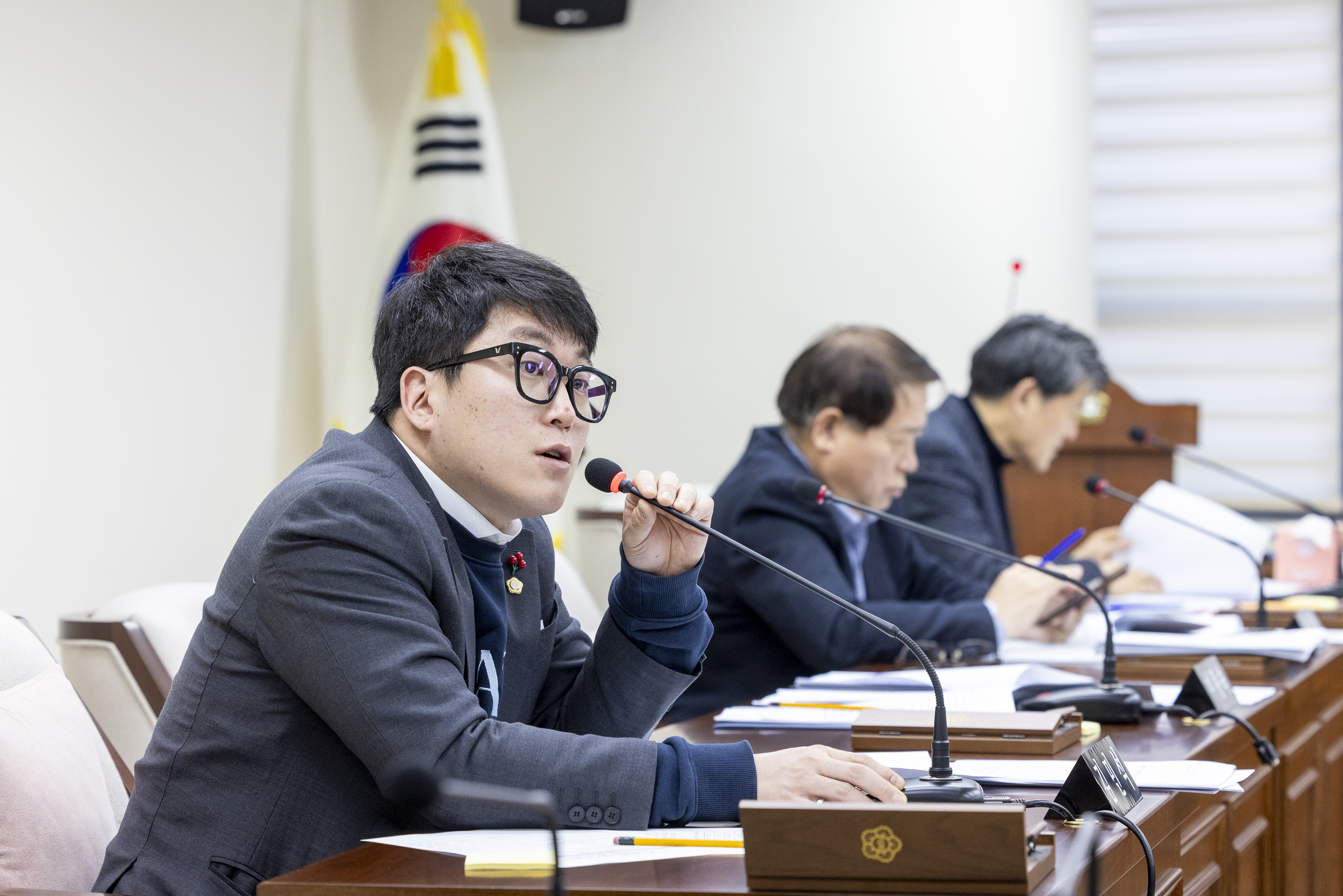 '미래복지위원회 제5차회의(제317회 임시회)' 게시글의 사진(8) '20260202 미래복지위원회 제5차회의 (110).jpg'