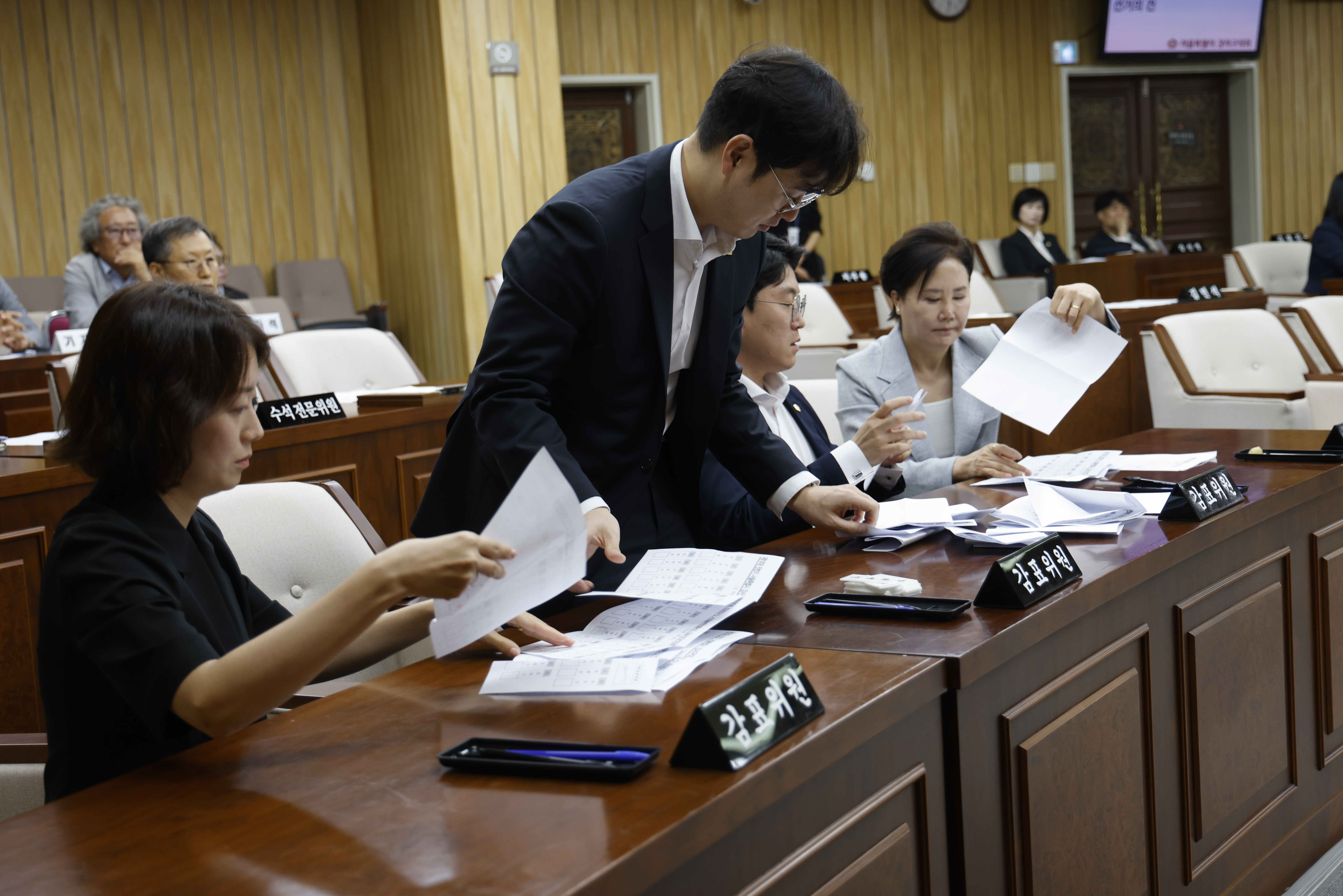 '제321회 임시회 제1차본회의' 게시글의 사진(5) '05개표.jpg'