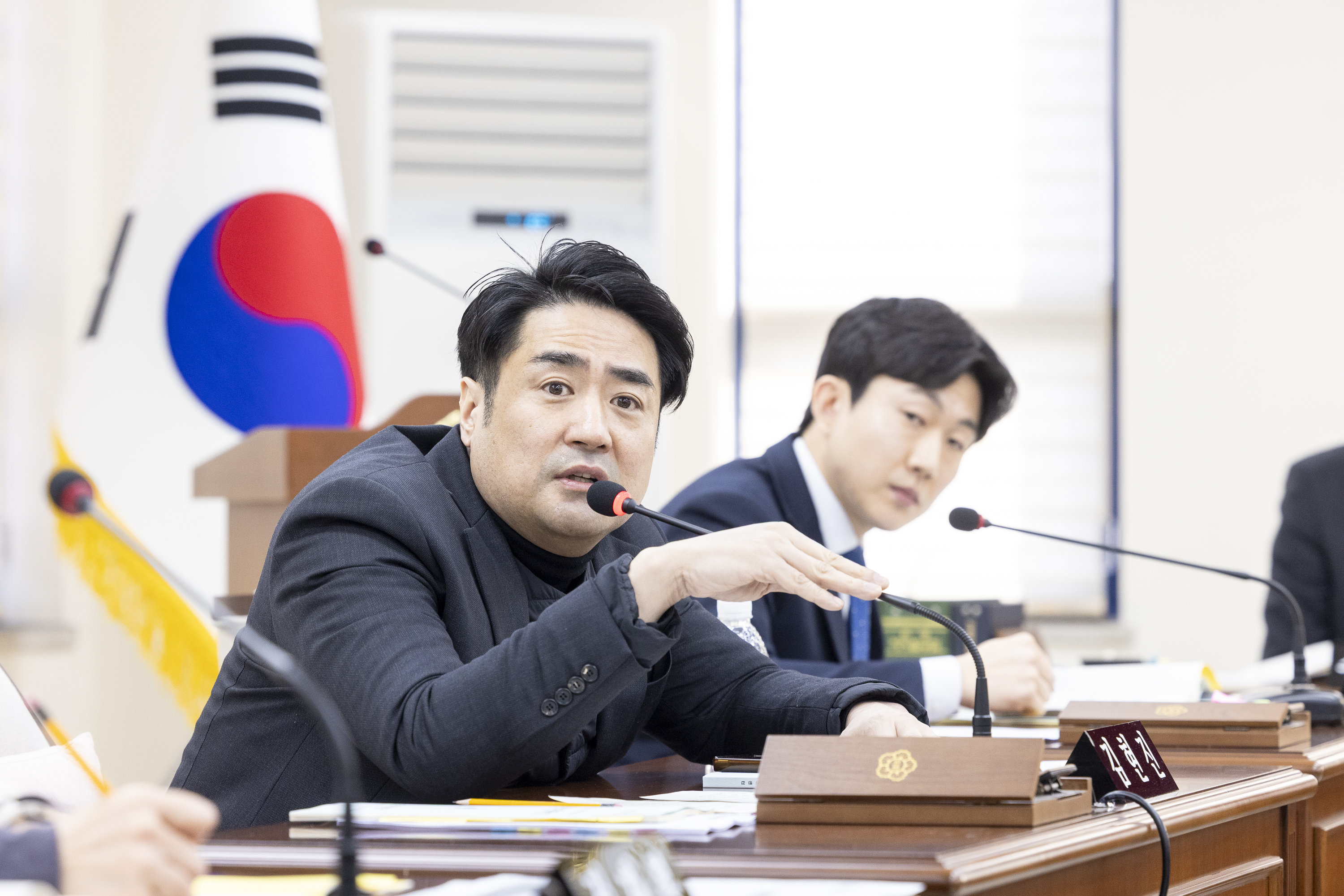 '행정재무위원회 1-4차회의(제317회 임시회)' 게시글의 사진(5) '20260130 행정재무위원회 제4차회의 (46).jpg'