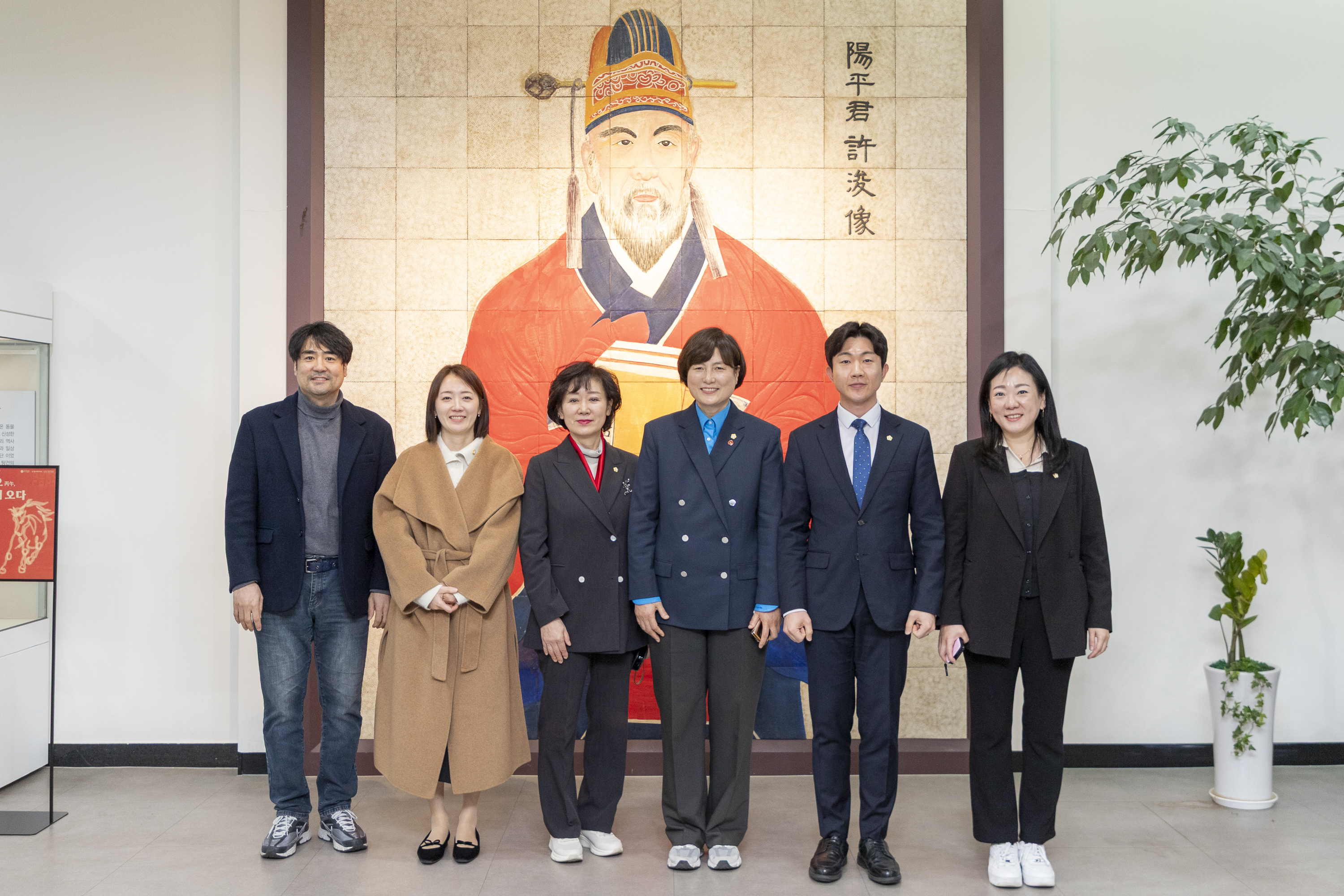 '행정재무위원회 현장방문-허준박물관(제318 임시회)' 게시글의 사진(1) '20260318 행정재무현장방문-허준박물관 (5).jpg'