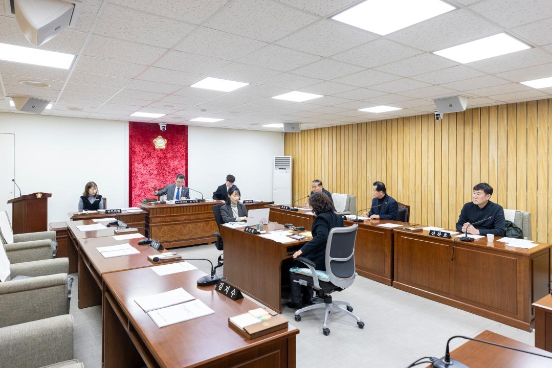 '도시교통위원회 제1차회의(제318회 임시회)' 게시글의 사진(1) '20260317 도시교통위원회 제1차회의 (8).jpg'