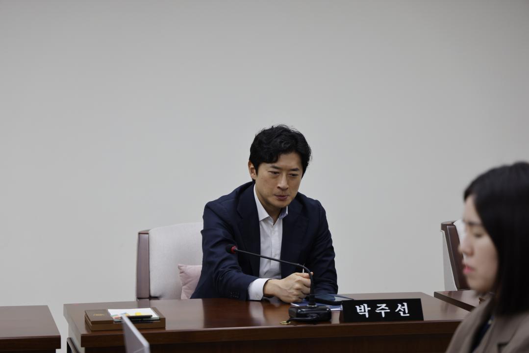 '예산결산특별위원회 제1차 회의(제322회 임시회)' 게시글의 사진(5) '05박주선의원.JPG'