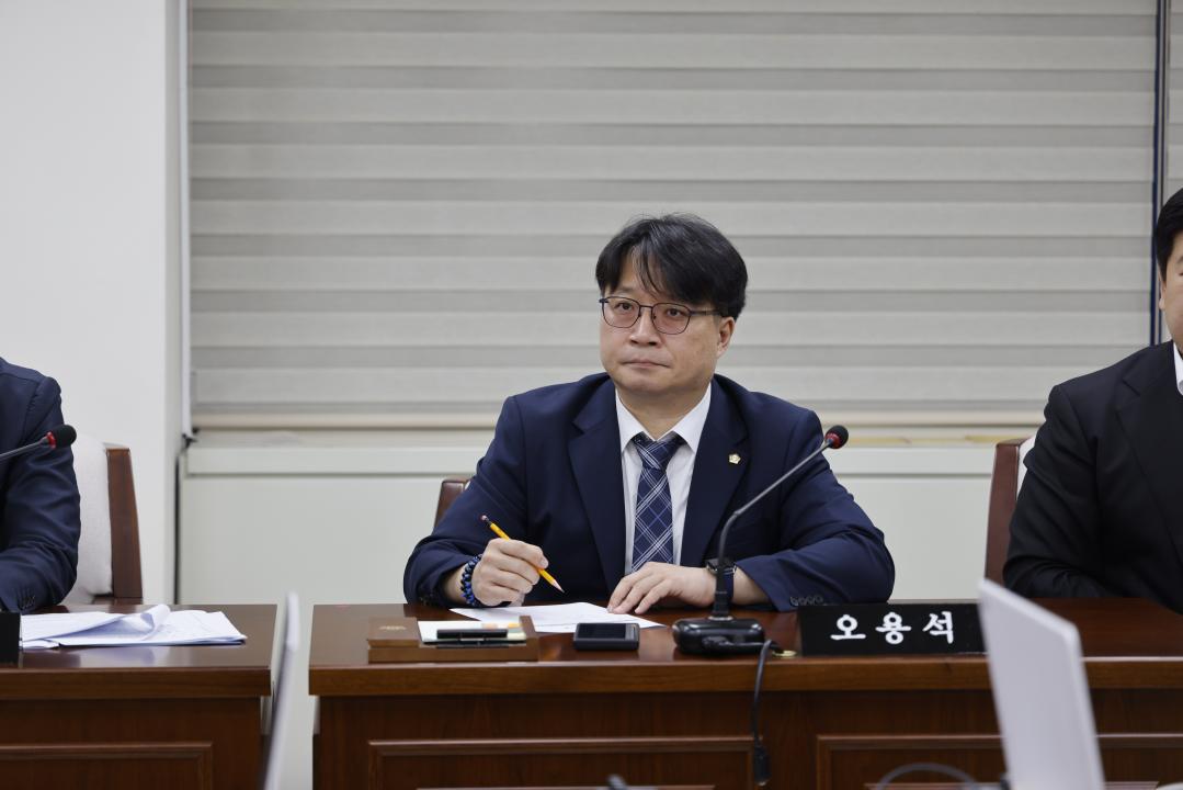'예산결산특별위원회 제1차 회의(제322회 임시회)' 게시글의 사진(6) '06오용석의원.JPG'