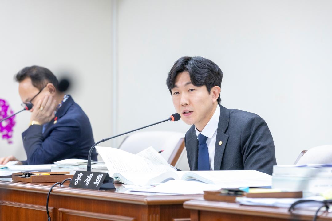 '예산결산특별위원회 제3차회의(제316회 제2차정례회) (1)' 게시글의 사진(6) '20251209 예산결산특별위원회 제3차회의(제316회 제2차정례회) (88).jpg'