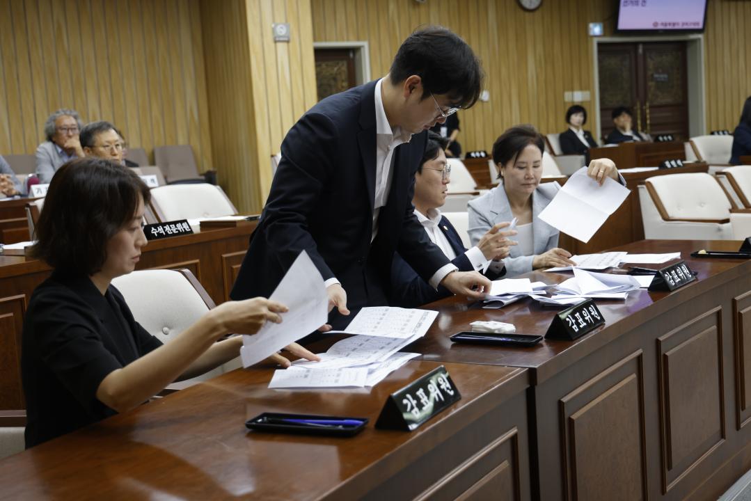 '제321회 임시회 제1차본회의' 게시글의 사진(5) '05개표.jpg'