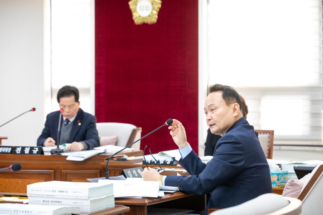 '예산결산특별위원회 제7차회의(제316회 제2차정례회)' 게시글의 사진(4) '2Z1A3697.JPG'