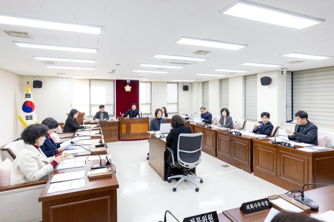 '운영위원회 (제317회 임시회)' 게시글의 사진(1) '20260203 운영위원회 (41).jpg'