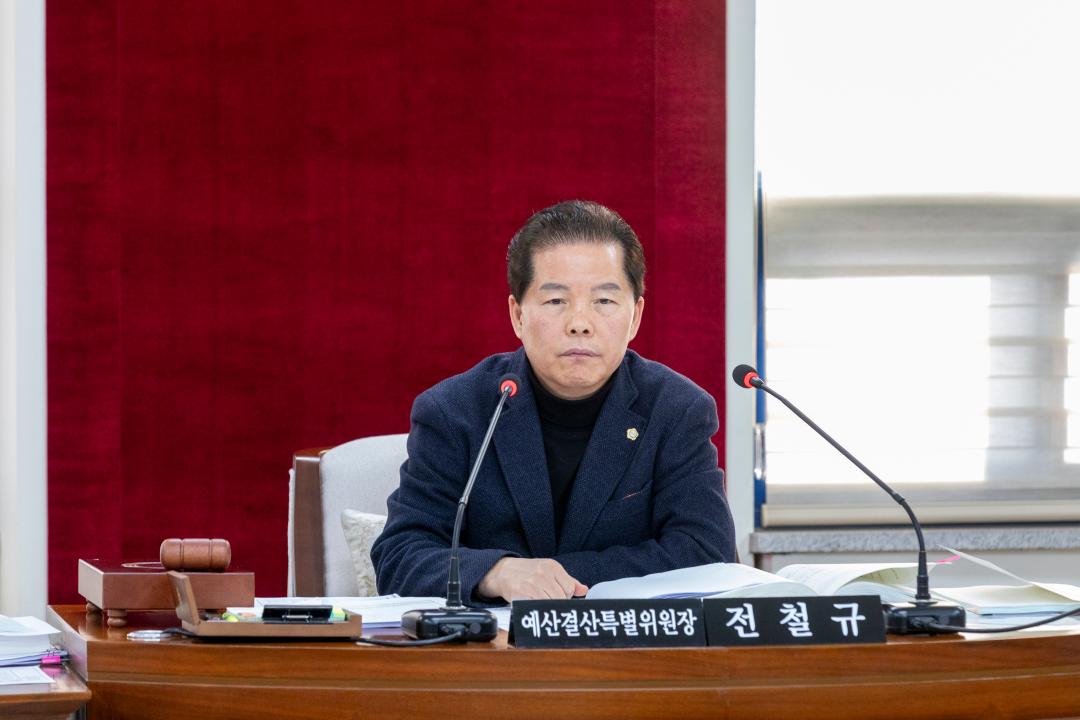 '예산결산특별위원회 제6차회의(제316회 제2차정례회)' 게시글의 사진(2) '2Z1A3156.JPG'