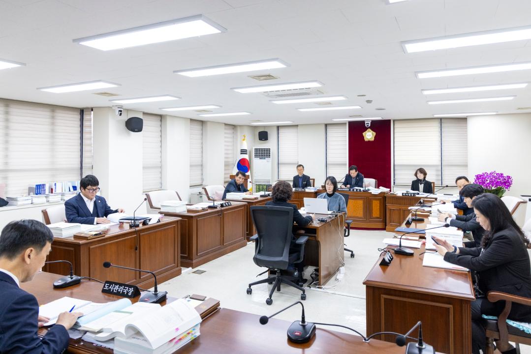 '예산결산특별위원회 제7차회의(제316회 제2차정례회)' 게시글의 사진(1) '_68A1126.JPG'