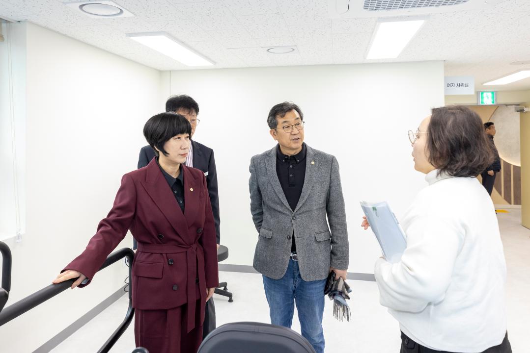 '미래복지위원회 현장방문-강서구보훈회관(제318 임시회)' 게시글의 사진(11) '20260318 미래복지현장방문-보훈회관 (27).jpg'