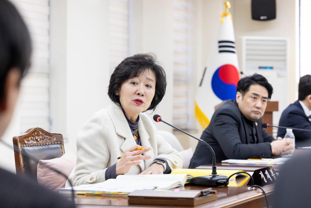 '행정재무위원회 1-4차회의(제317회 임시회)' 게시글의 사진(7) '20260130 행정재무위원회 제4차회의 (29).jpg'